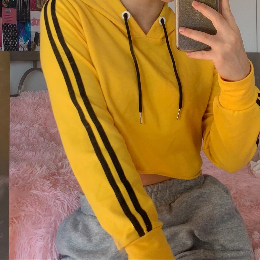 Cropped hoodie